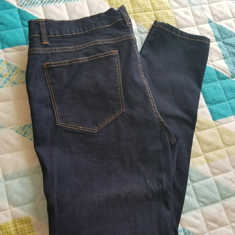 Stretchy skinny jeans